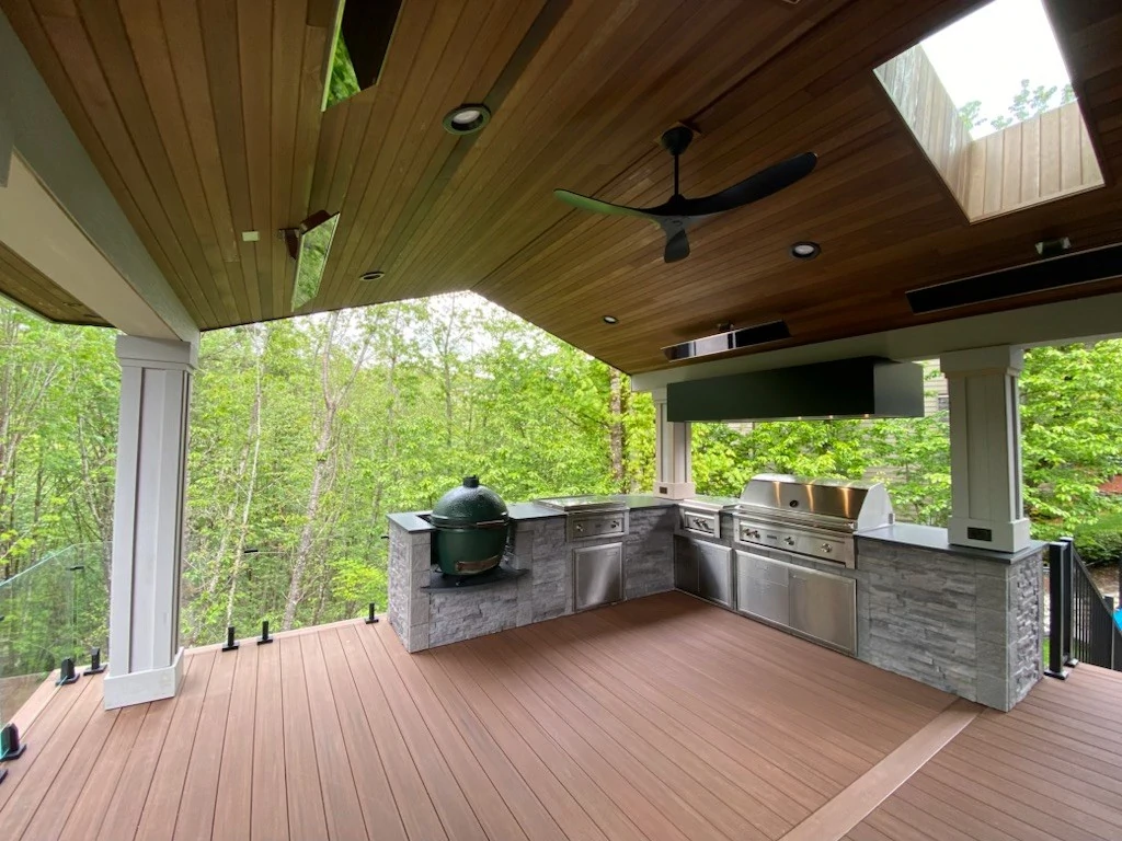Deck Contractor
Cedar Mill Deck Company
Portland Oregon
LYNX Barbaque