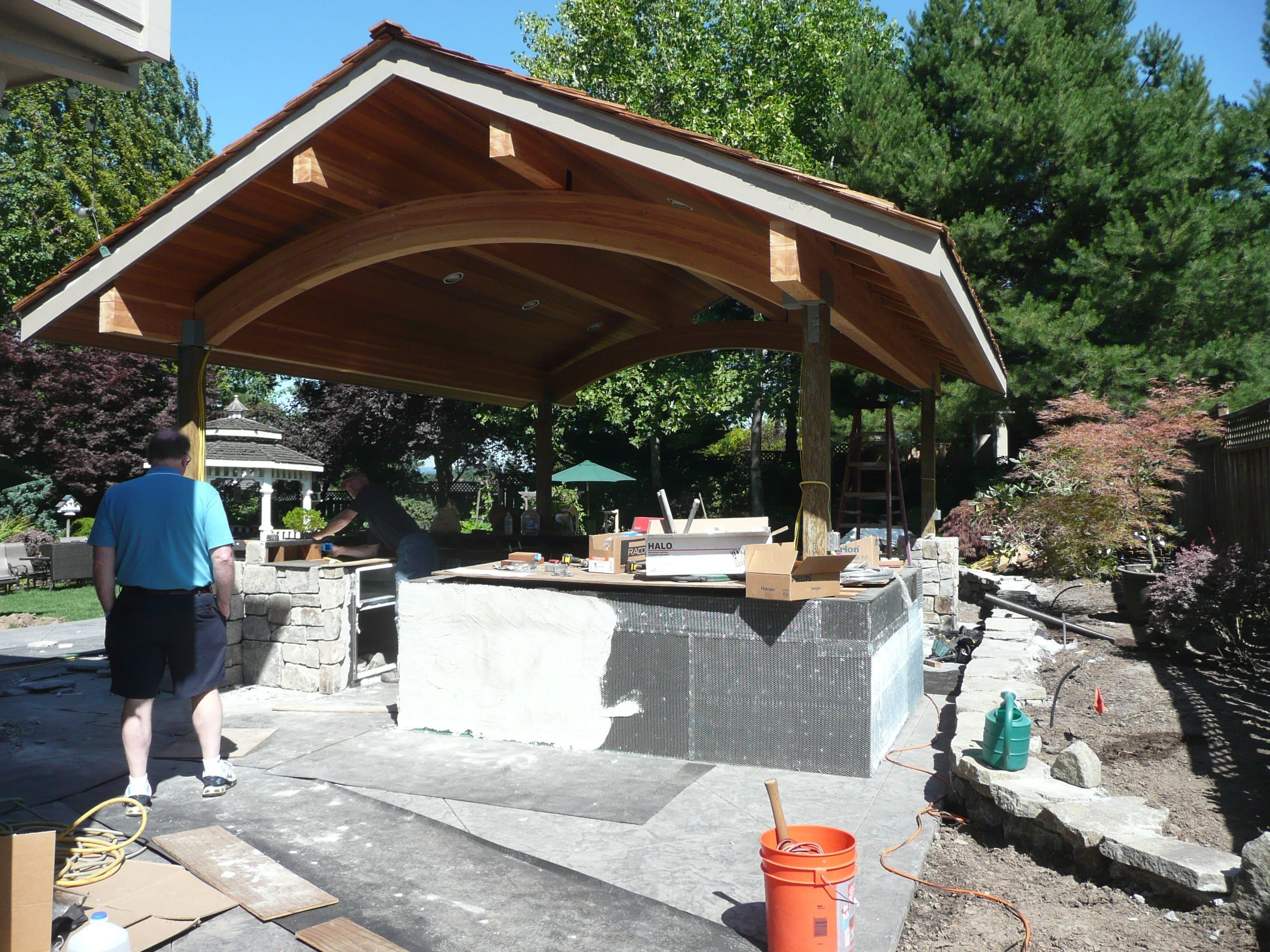 Outdoor Kitchen Construction
IRONWOOD
Cedar Mill Deck Company
Twin Eagles BBQ